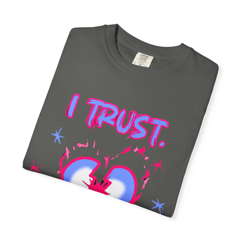 I Trust Nobody Heart Graphic T-Shirt