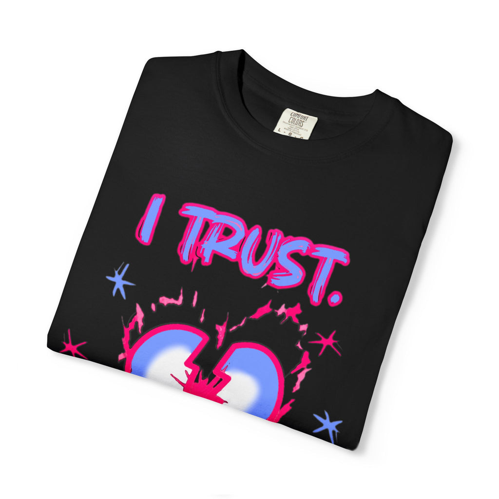 I Trust Nobody Heart Graphic T-Shirt